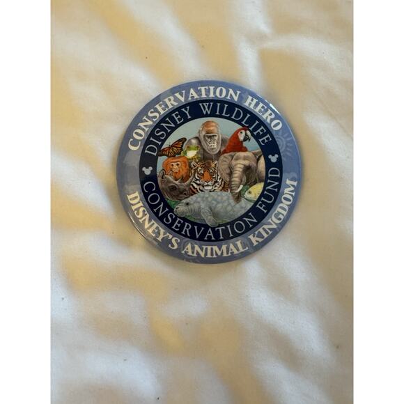 Disney Wildlife Conservation Hero Animal Kingdom Button Pin Fund - Picture 1 of 4